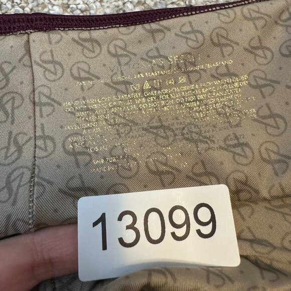 Y2K Vintage Victoria's Secret Bikini Bottom Medium Plum Low Rise O-Ring McBling - Picture 6 of 6